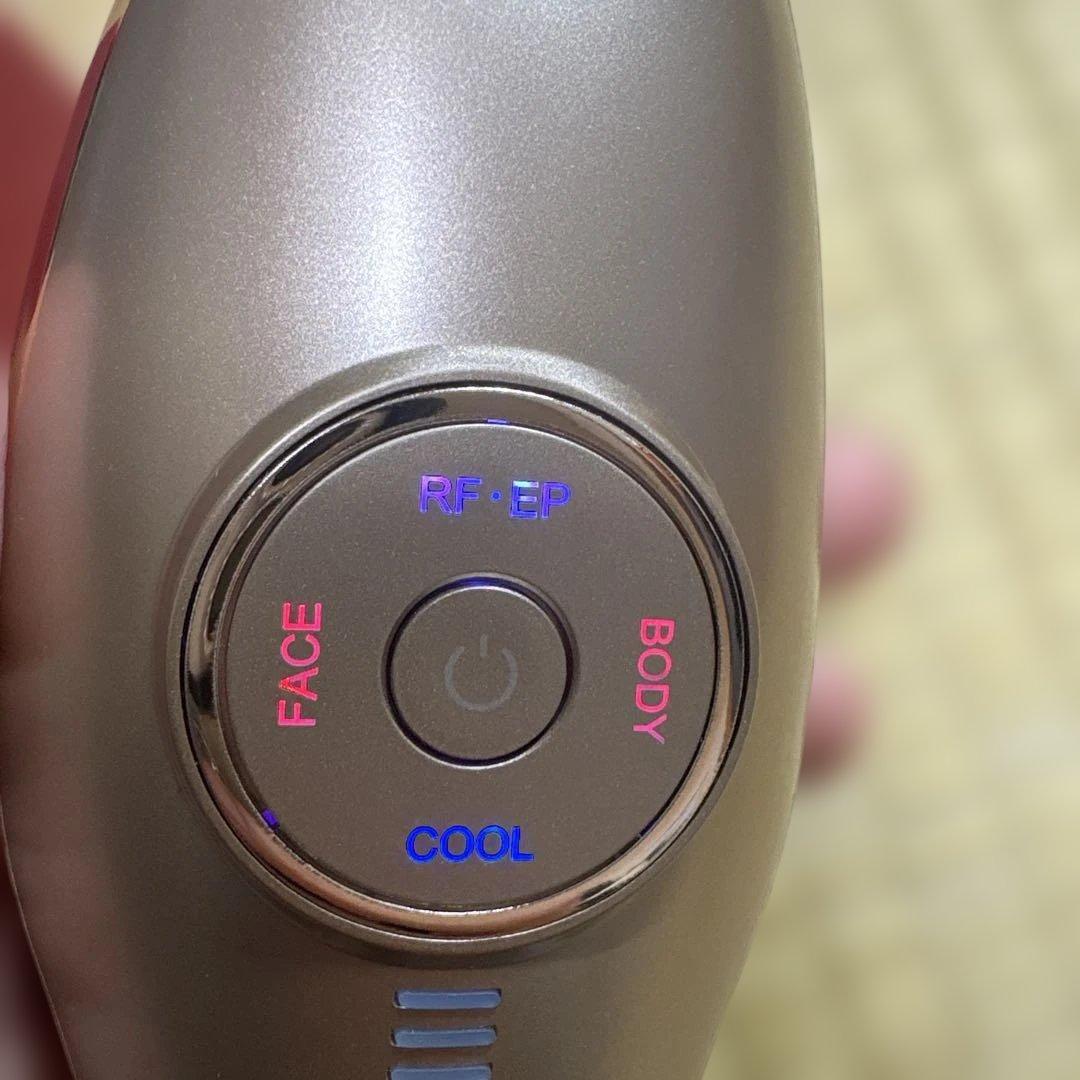 meラボンエクラ 美顔器