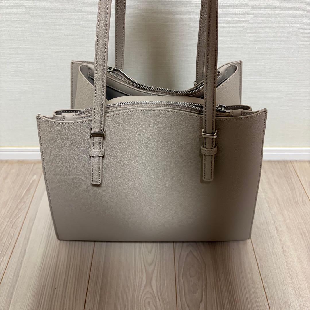 CHARLES&KEITH サンサ クラッシックダブルハンドルトートバッグ