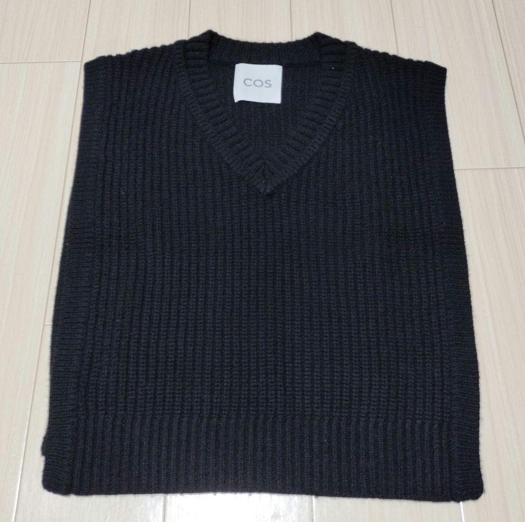 COS ウールカシミヤVネックベスト
