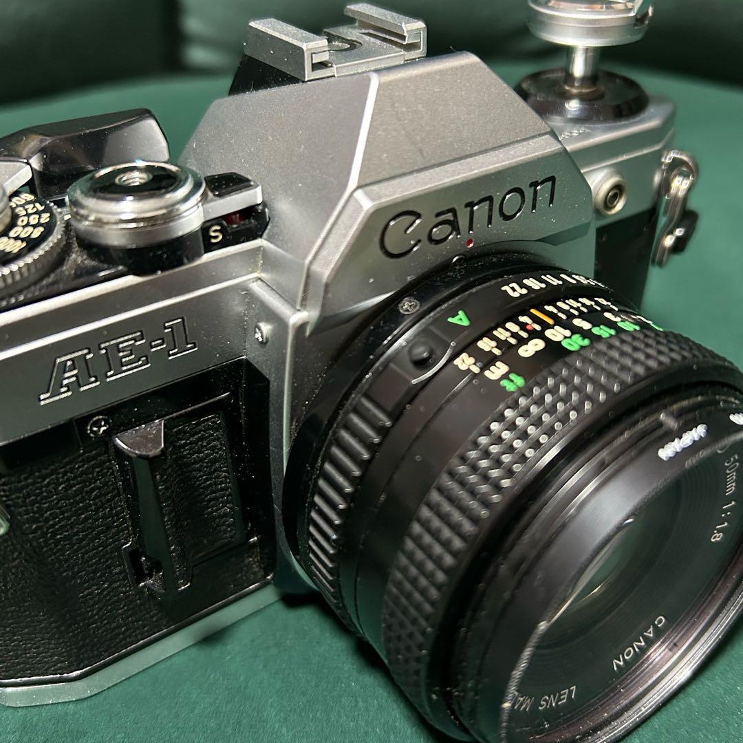フィルム一眼レフ Canon AE-1 レンズ付き