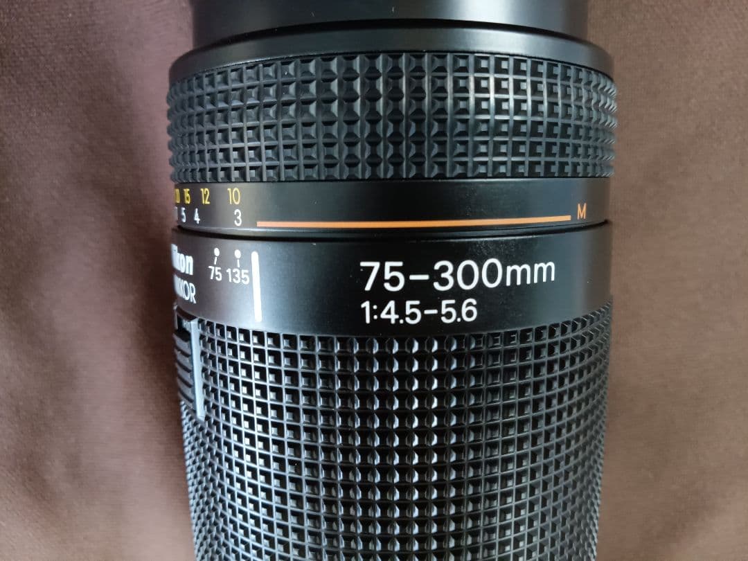 《TA928》Nikon ニコンAF NIKKOR 75-300mm