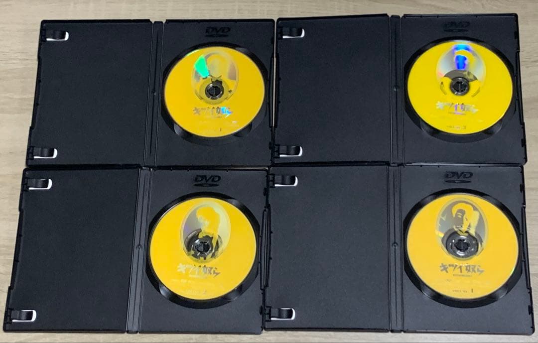 【中古/正規品】キツイ奴ら DVDBOX小林薫 玉置浩二 柳葉敏郎 篠ひろ子