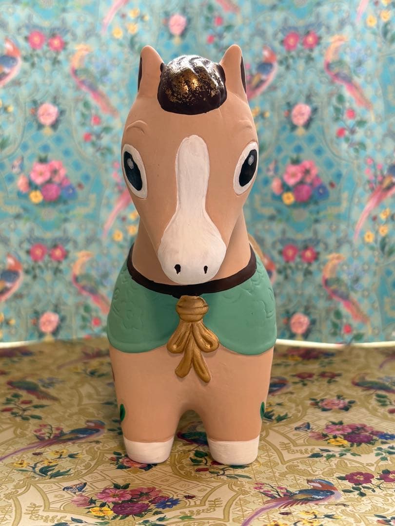 ナタリーレテ　2026年干支置物　午　招き猫　アフタヌーンティーオンライン限定品