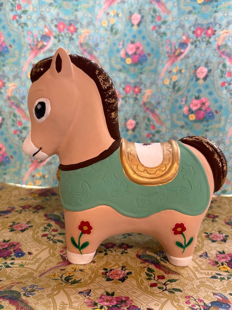 ナタリーレテ　2026年干支置物　午　招き猫　アフタヌーンティーオンライン限定品