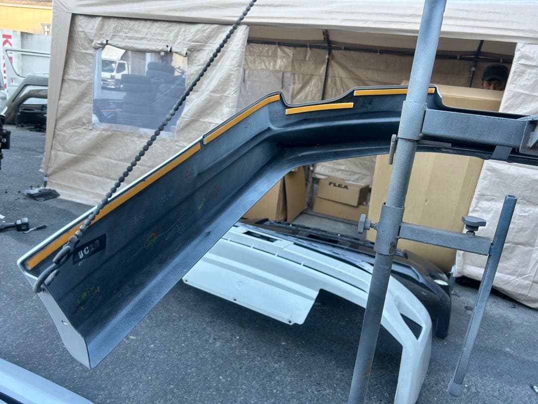 m*n様 200系 ハイエース FLEX ワイド 4型〜フロントリップ