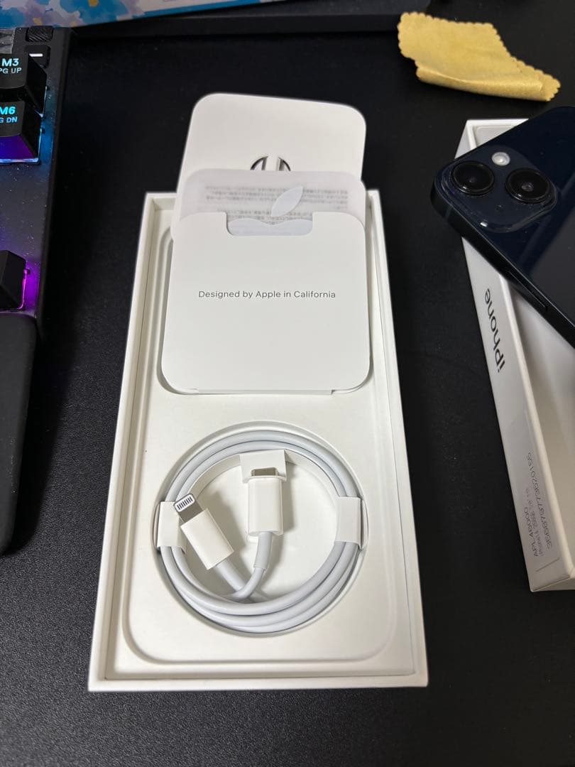 SIMフリー iPhone14ミッドナイト256GB 美品