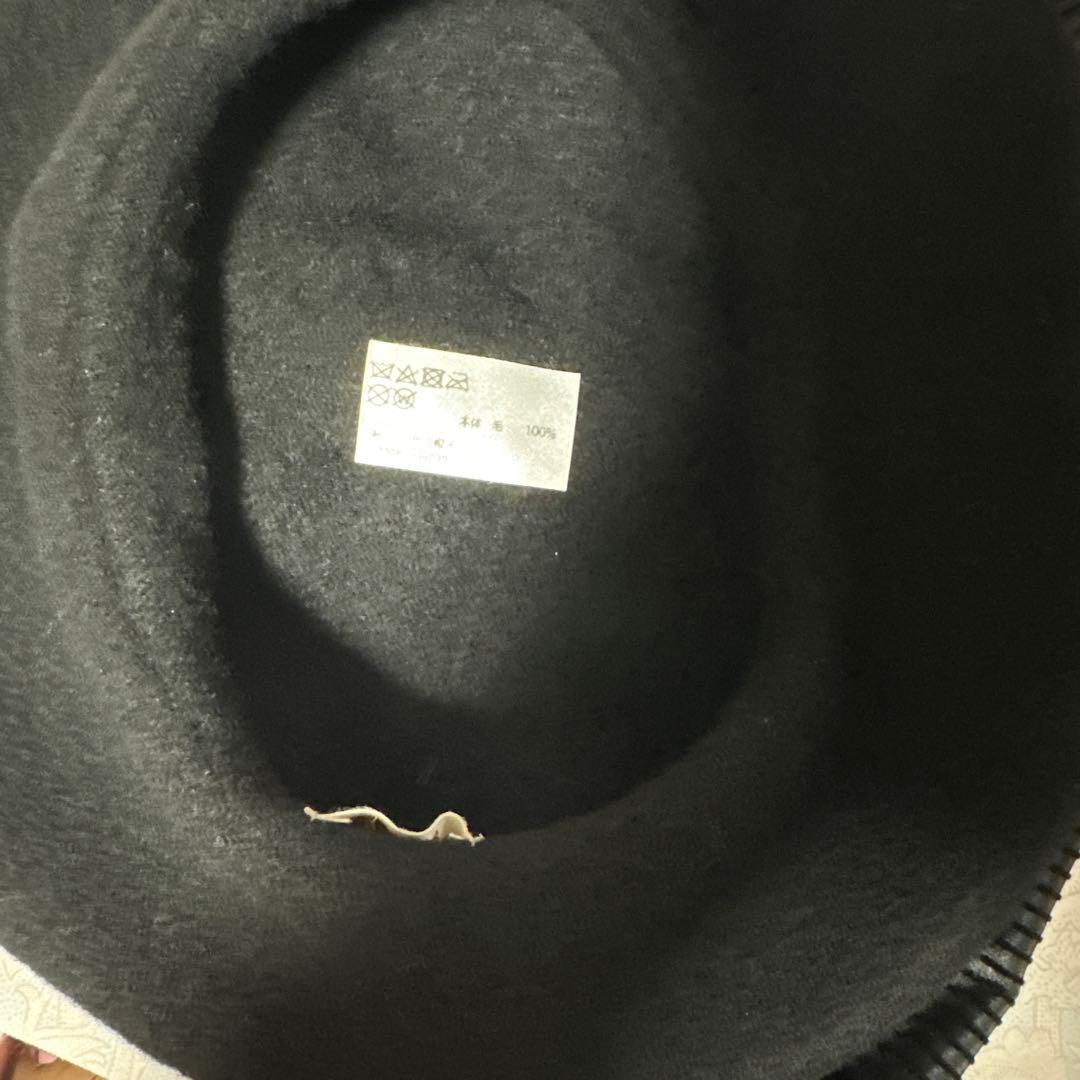 カシラ黒いリボン付きベレー帽