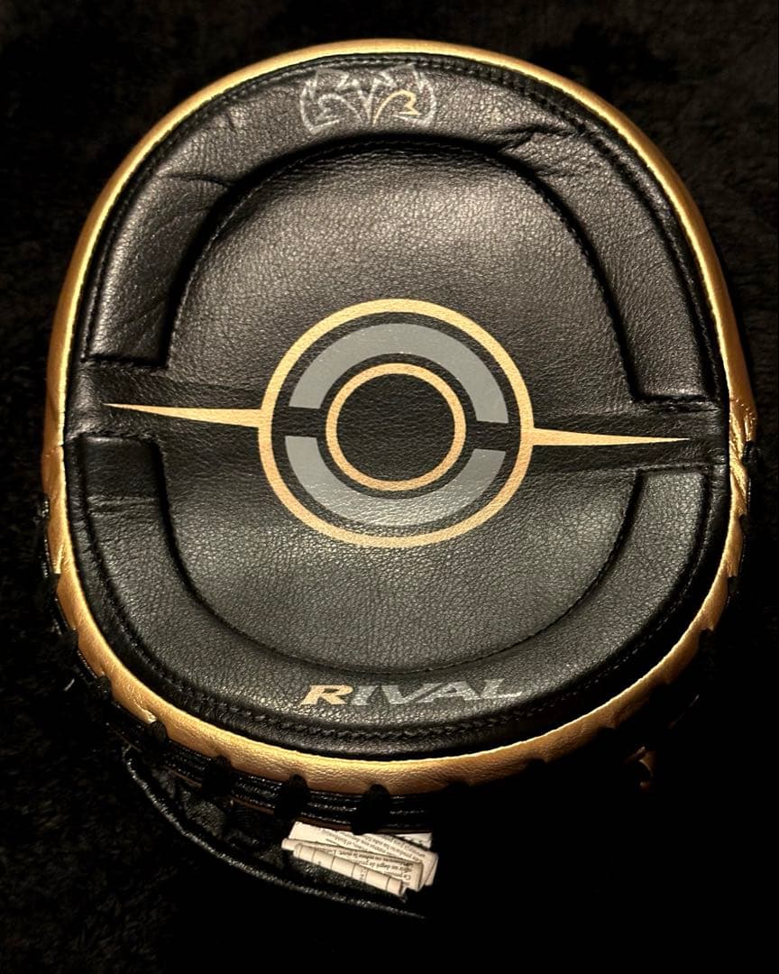 Rival(ライバル) RPM100 パンチングミット ブラック×ゴールド
