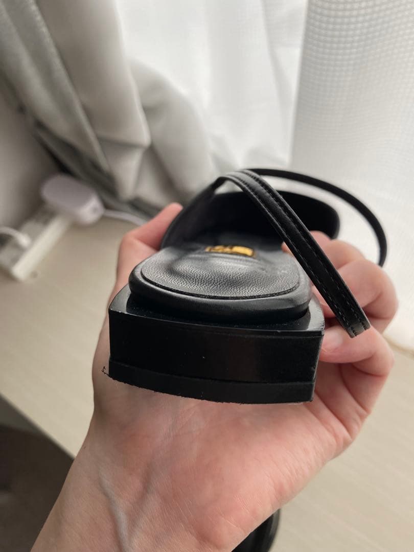 ルタロン　GRISE ポインテッドストラップスリングバック　25cm