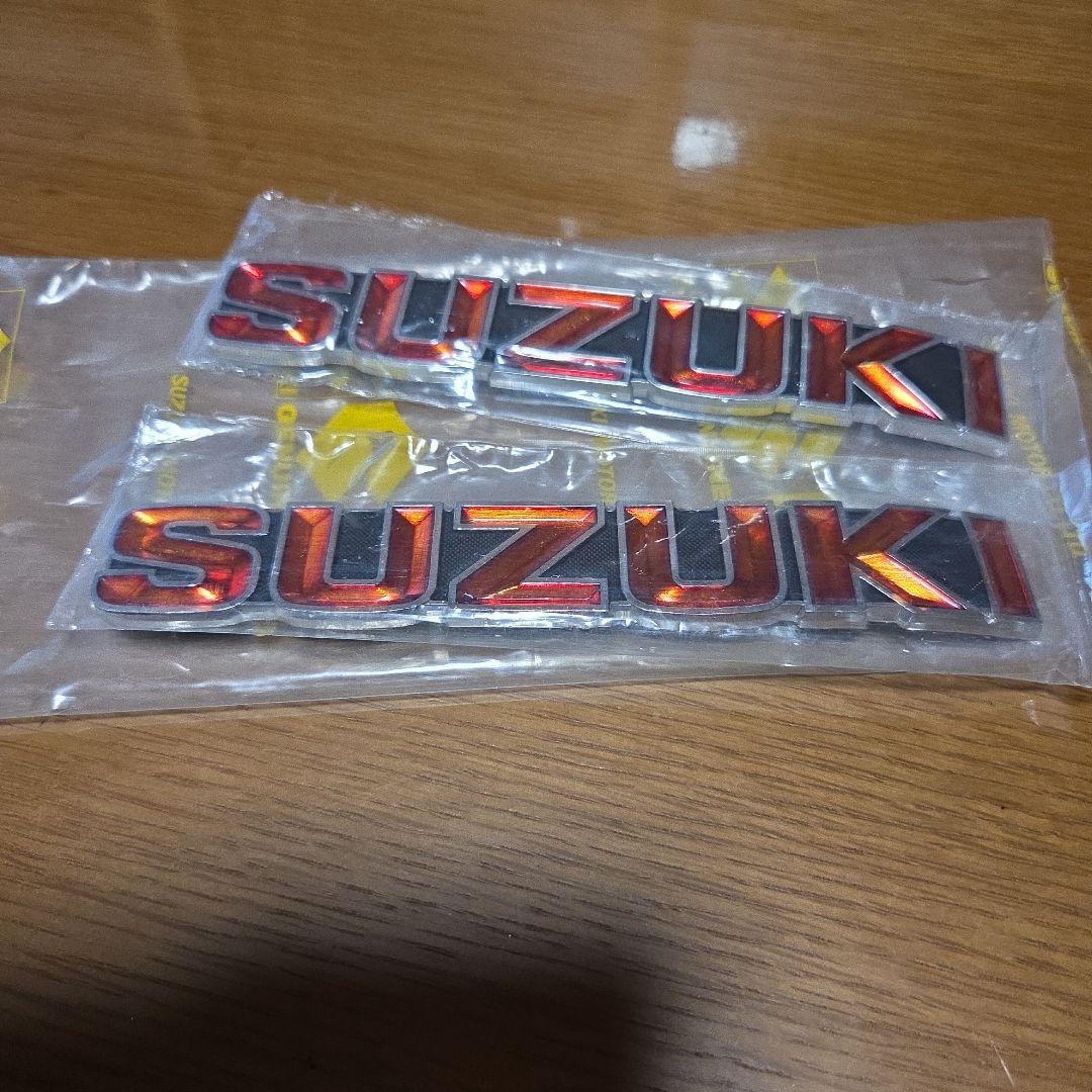 スズキ純正、タンクエンブレム、GT.GS