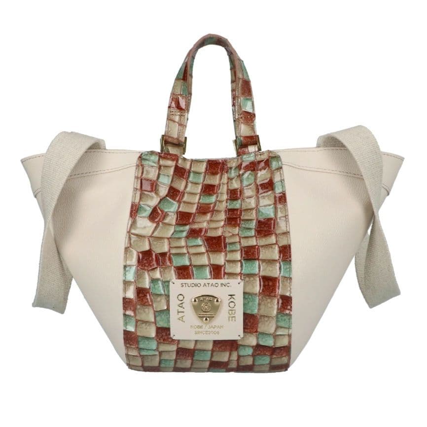 美品 ATAO アタオ バタフライ 2wayバッグ ヴィトロ 金具