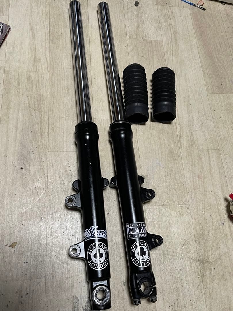 SR400 RH03J フロントフォーク　フォークブーツ付き