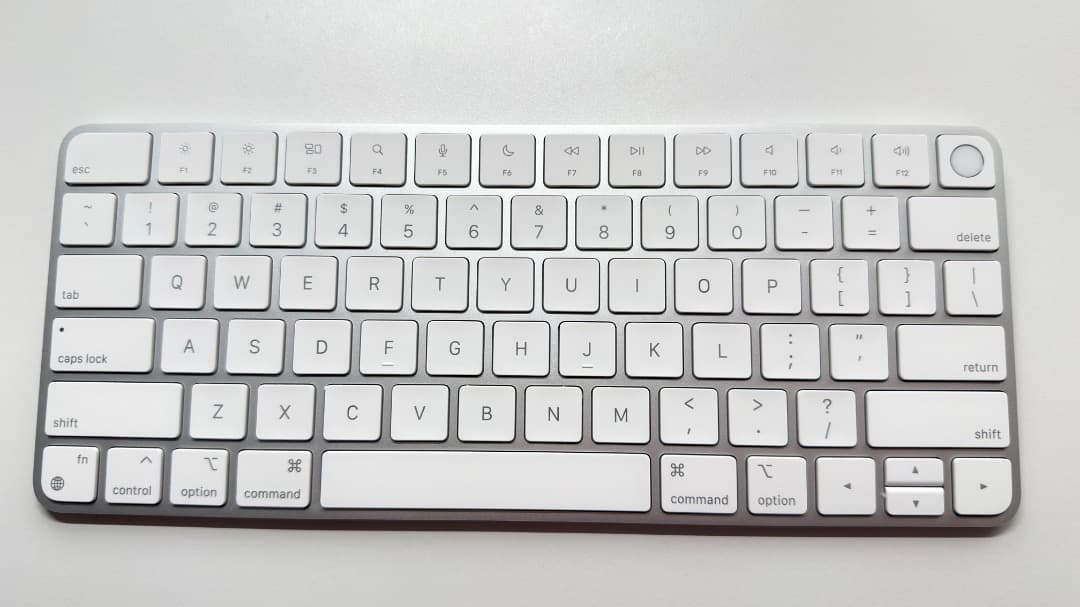 Apple Magic Keyboard US Lightning タッチID