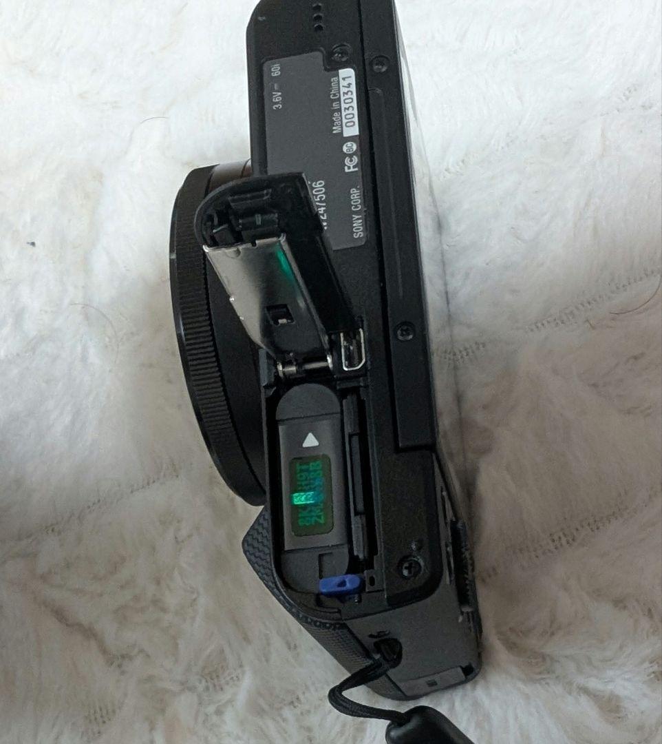 新品同様　SONY DSC-HX90V コンパクトデジタルカメラ