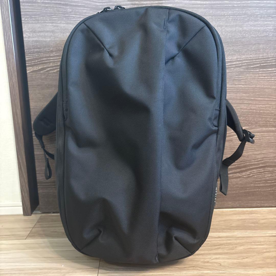 WEXLEY（ウェクスレイ） VERNON バックパック ブラック