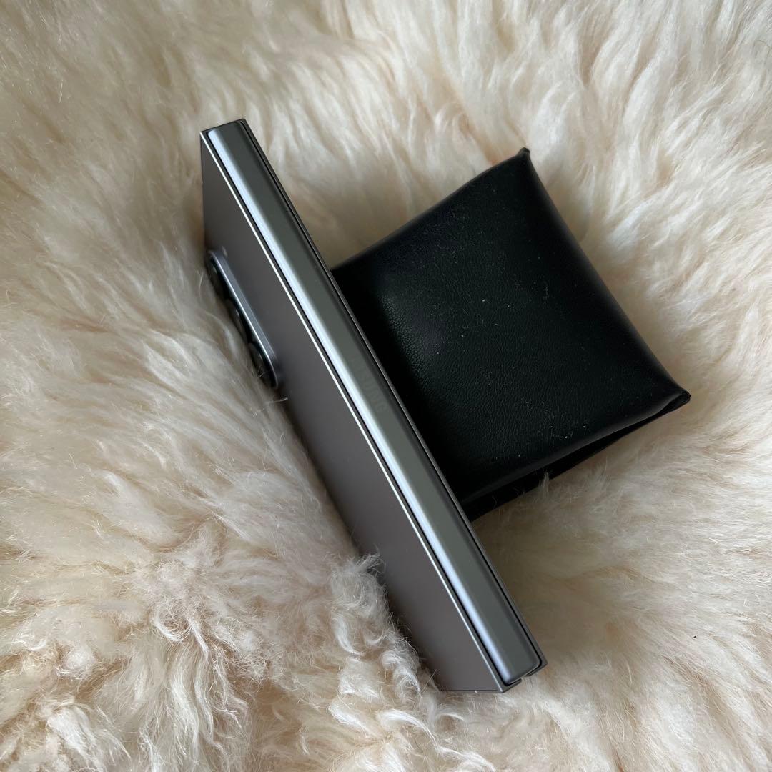 ほぼ使用してない　Samsung Galaxy Z Fold6 256GB 本体