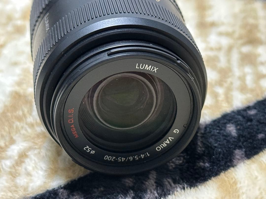 ズームレンズ 45-200mm MEGA O.I.S.