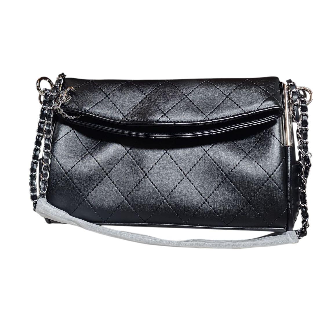 の*様 CHANEL　ショルダーバッグ 肩掛け　シルバー　ノベルティ