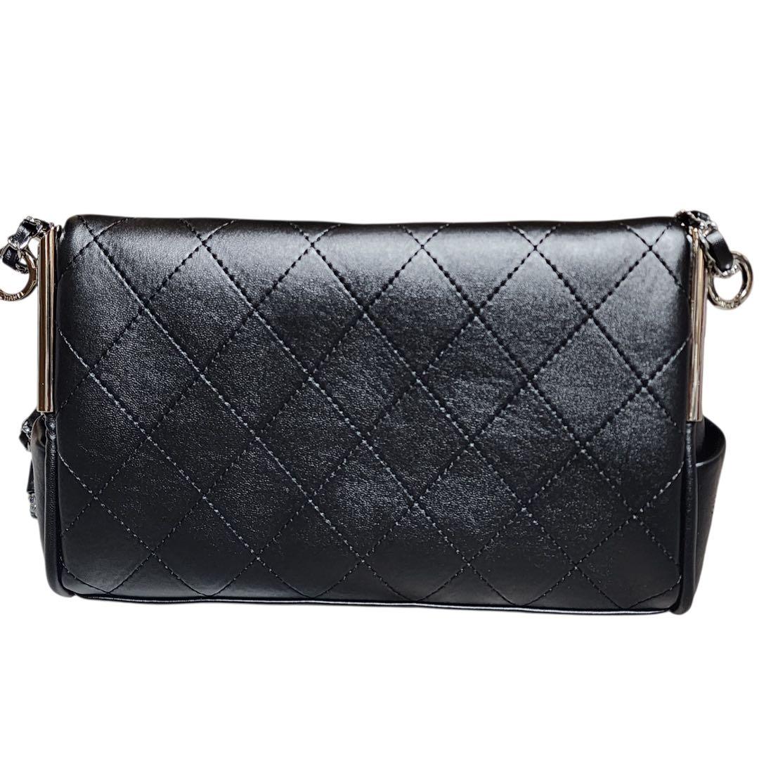 の*様 CHANEL　ショルダーバッグ 肩掛け　シルバー　ノベルティ