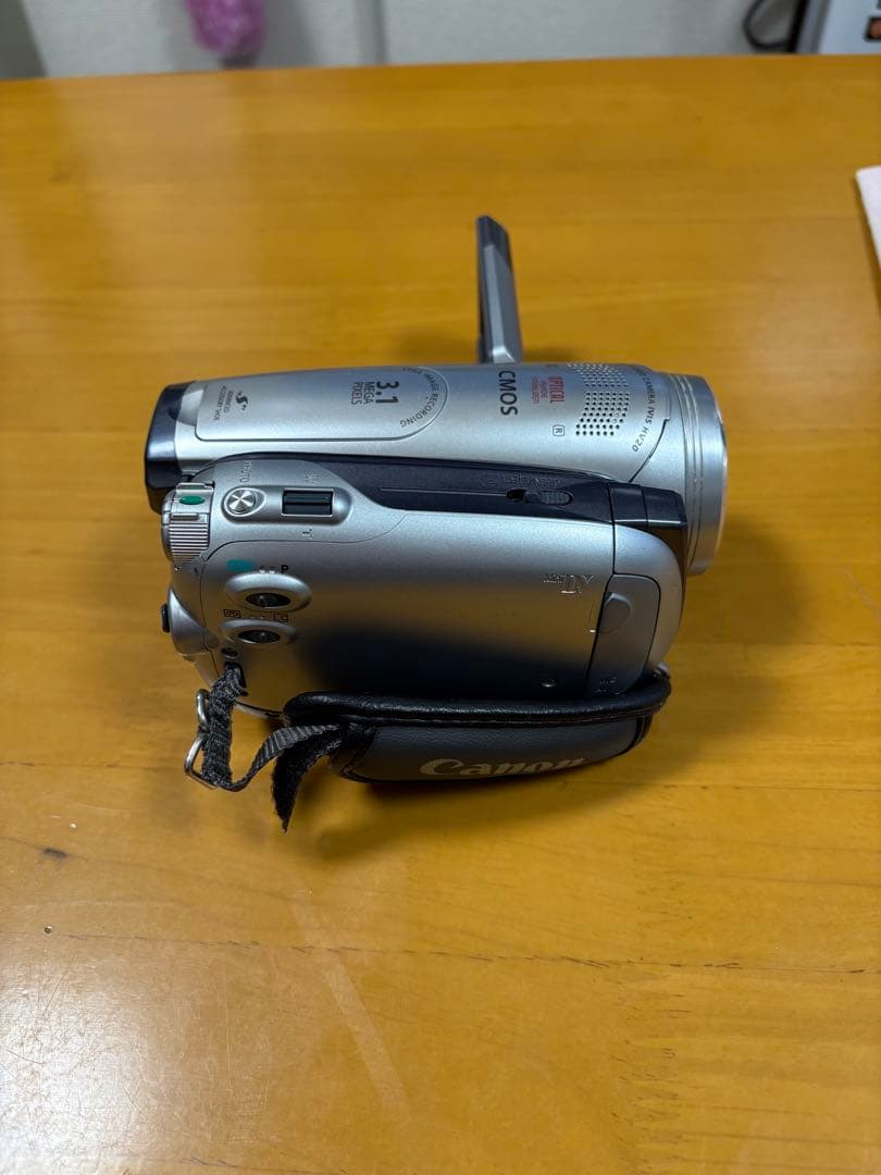 キヤノンハイビジョンデジタルカメラ、ハイビスHV20