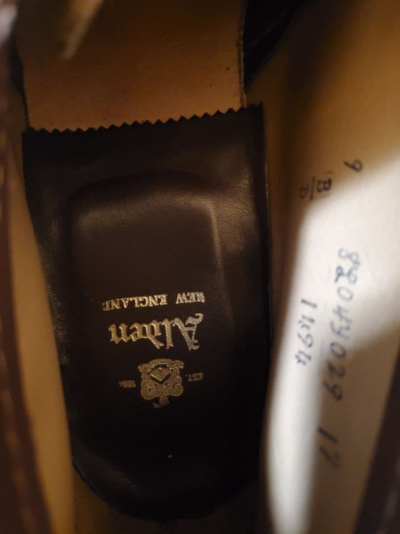 美品　ALDEN 1494 　スエードアンラインドチャッカ　9D ベージュ