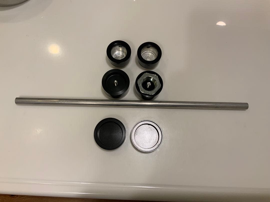 おまけ付きハーレーブレイクアウト　ノイズカスタムファクトリーアクスルナットカバー