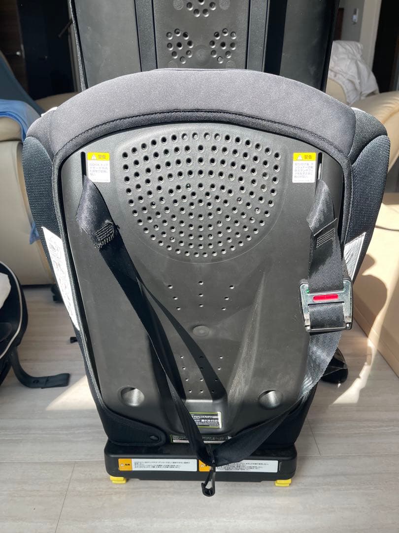 【美品】付属品ありAprica ジュニアシート ISOFIX 青/黒　アップリカ