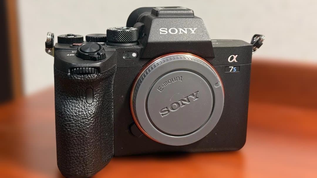 SONYα7SIII 6033回 + FE 24-105F4 純正BT2本元箱付