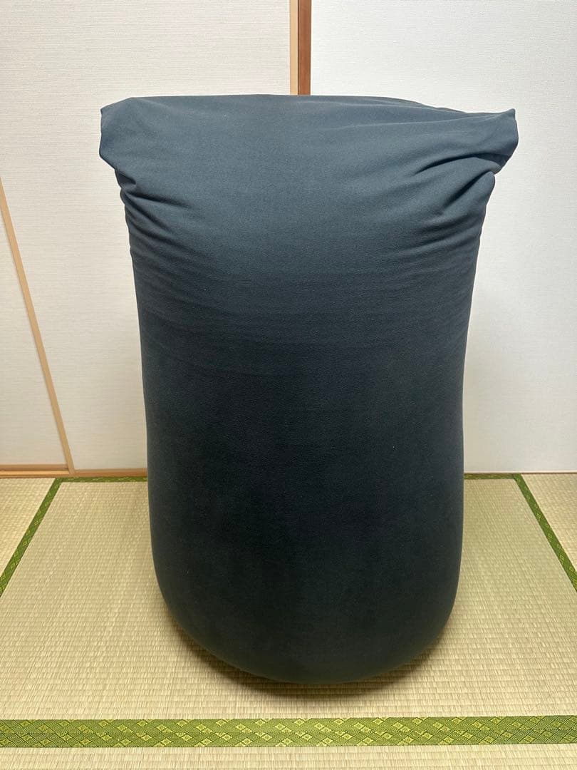 yoibo ブラック ビーズクッション