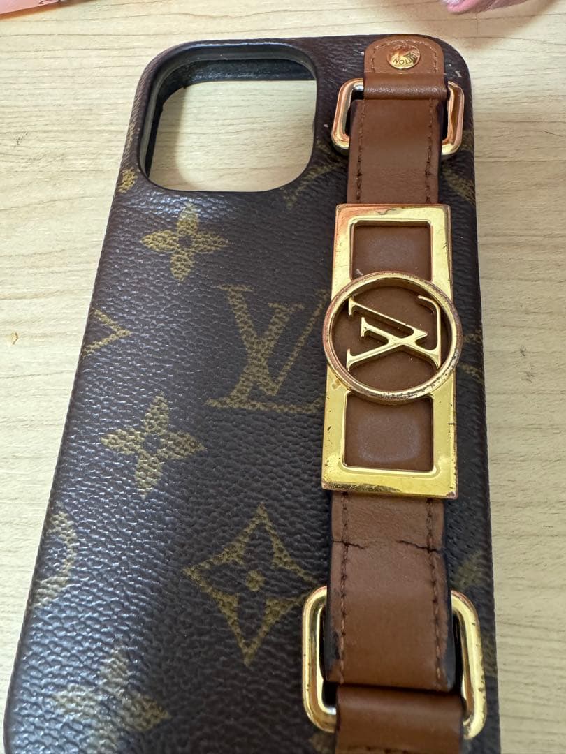 LOUIS VUITTON iPhone13pro ケース