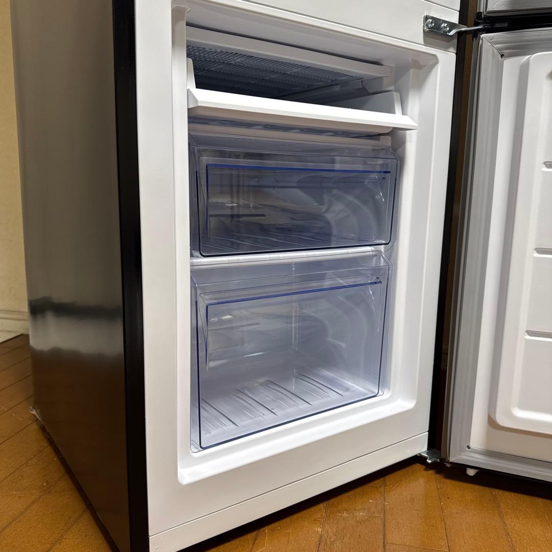 美品 YAMAZEN 2024年製 冷蔵庫 幅50cm 173L エネ 静音