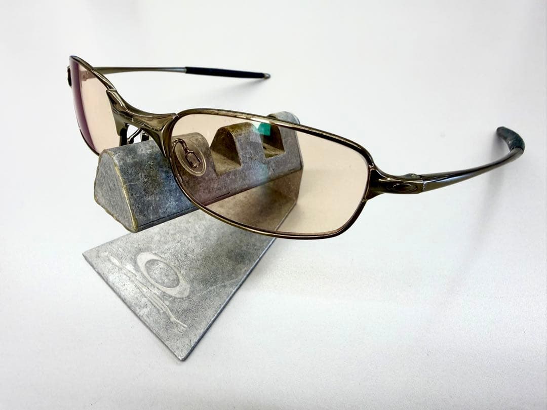 Oakley オプサルミック　スクエアワイヤー　ガンメタ