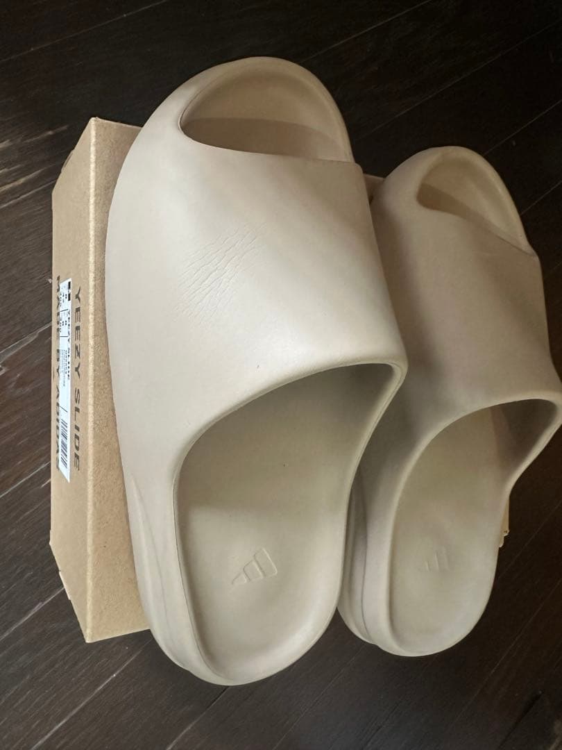 靴 adidas YEEZY Slide \"Pure\" (GZ5554)