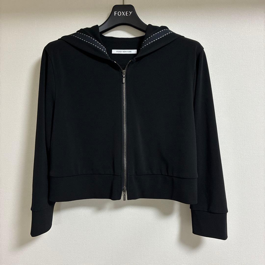 フォクシー　ロゴ入り　パーカー　サイズ38 ブラック