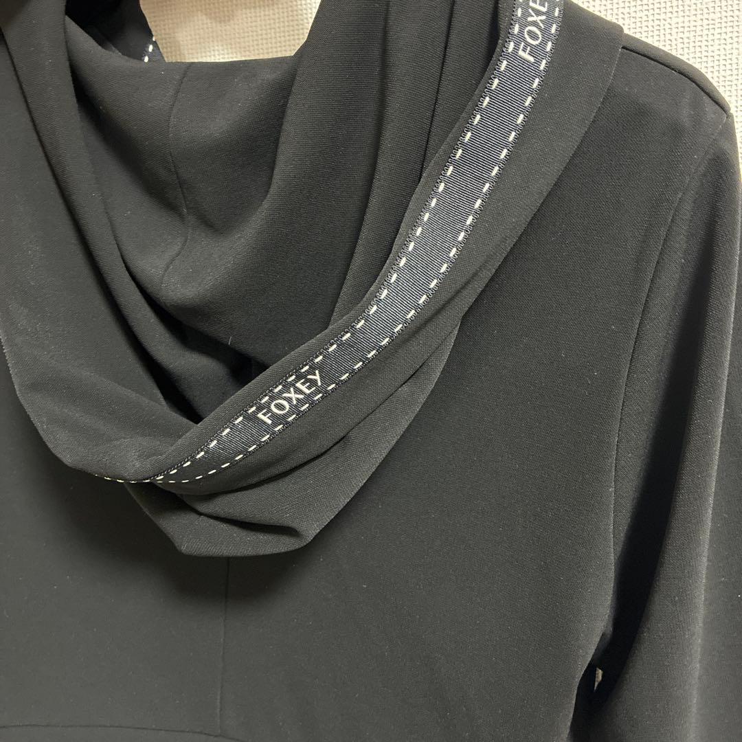 フォクシー　ロゴ入り　パーカー　サイズ38 ブラック