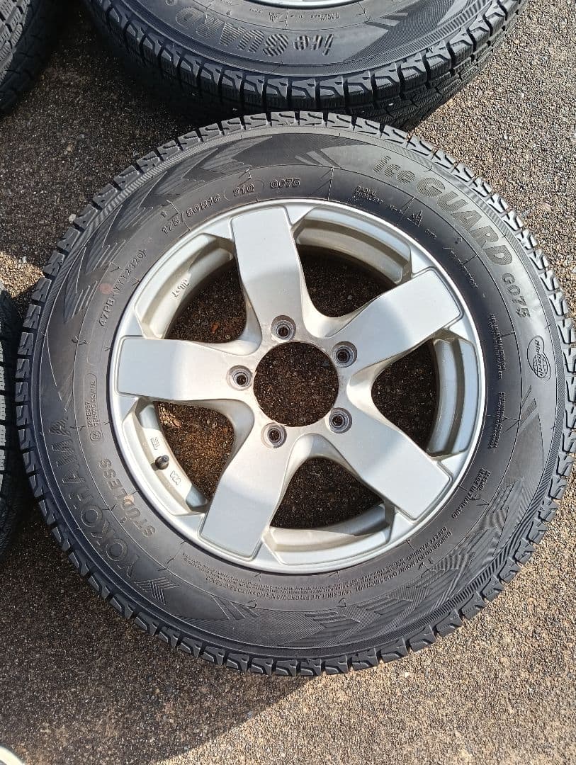 175/80R16 スタッドレスタイヤ　ホイール　セット　ジムニー