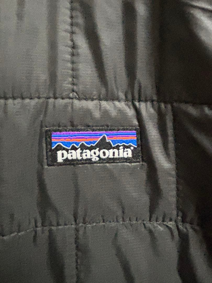 patagonia ブラック ダウンベスト
