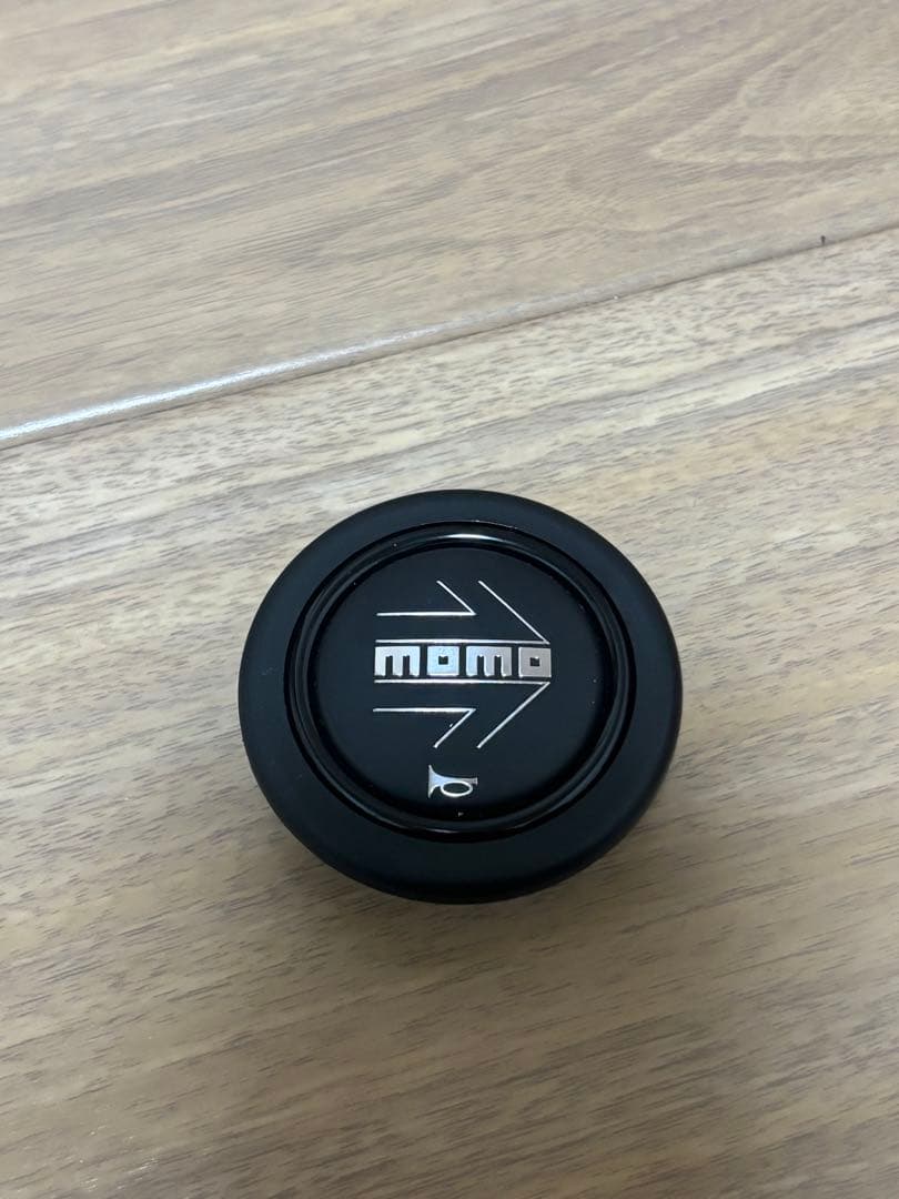 MOMO ステアリング　ヴェローチェレーシング　35φ