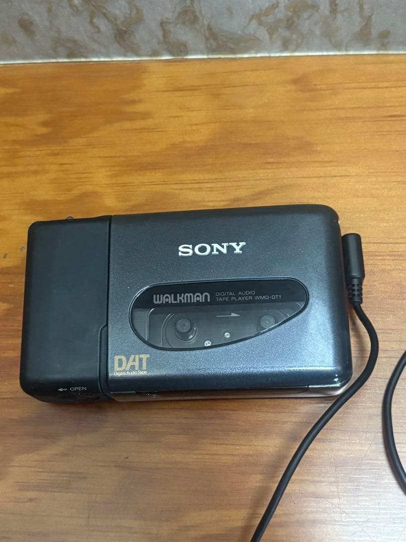 SONY DATウォークマン 　2点ジャンク品