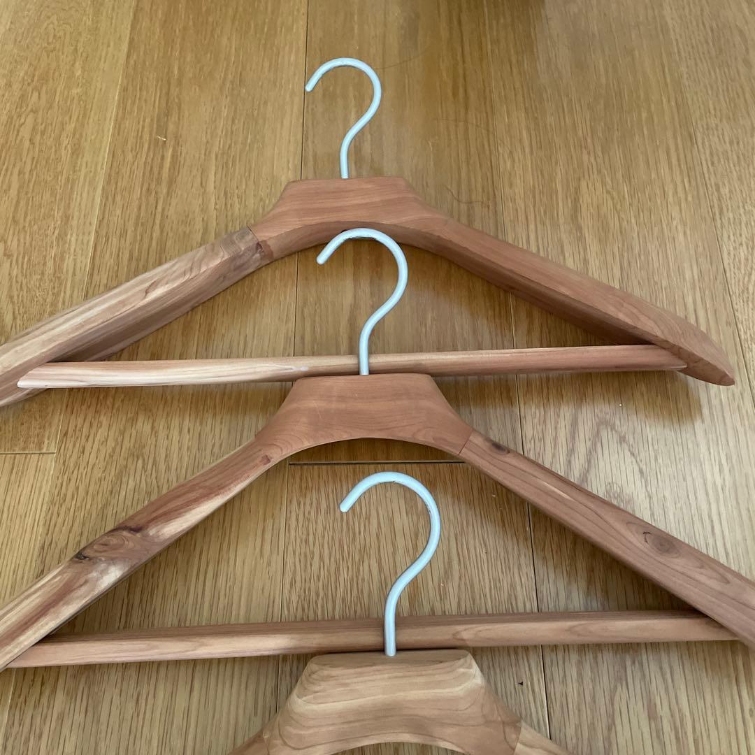 無印良品 レッドシダー ハンガー 10本セット 木製 コート ジャケット 2