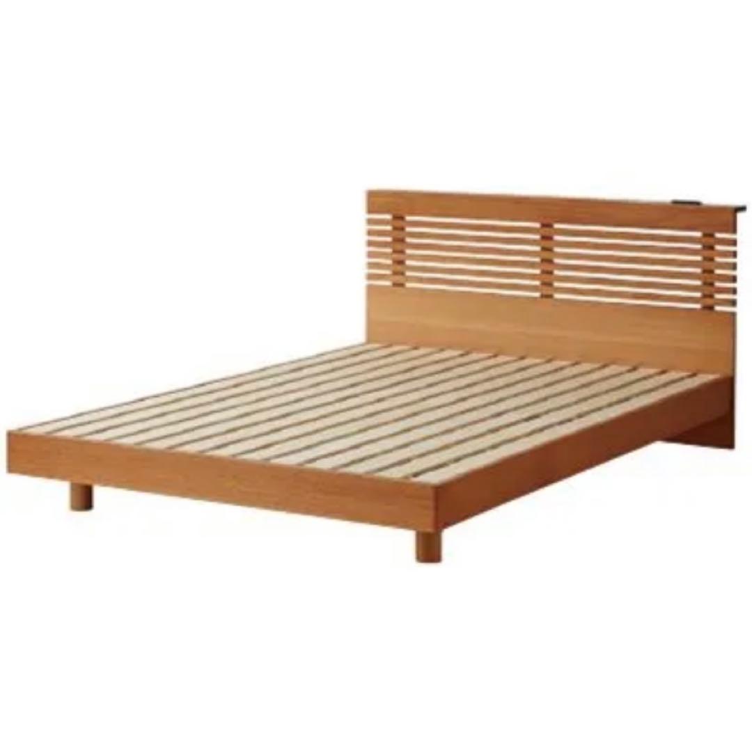 【ka】木製ダブルベッドフレーム コンセント付き