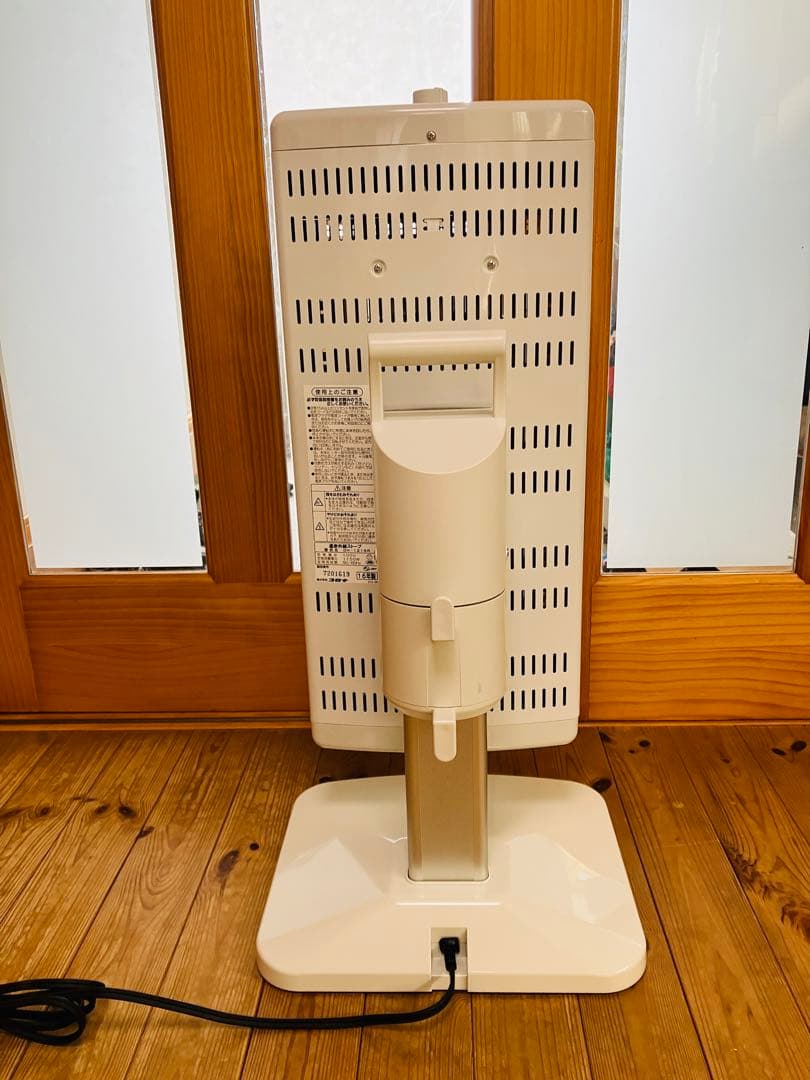 コロナ コアヒート　CORONA 遠赤外線電気ストーブ　DH-1216R