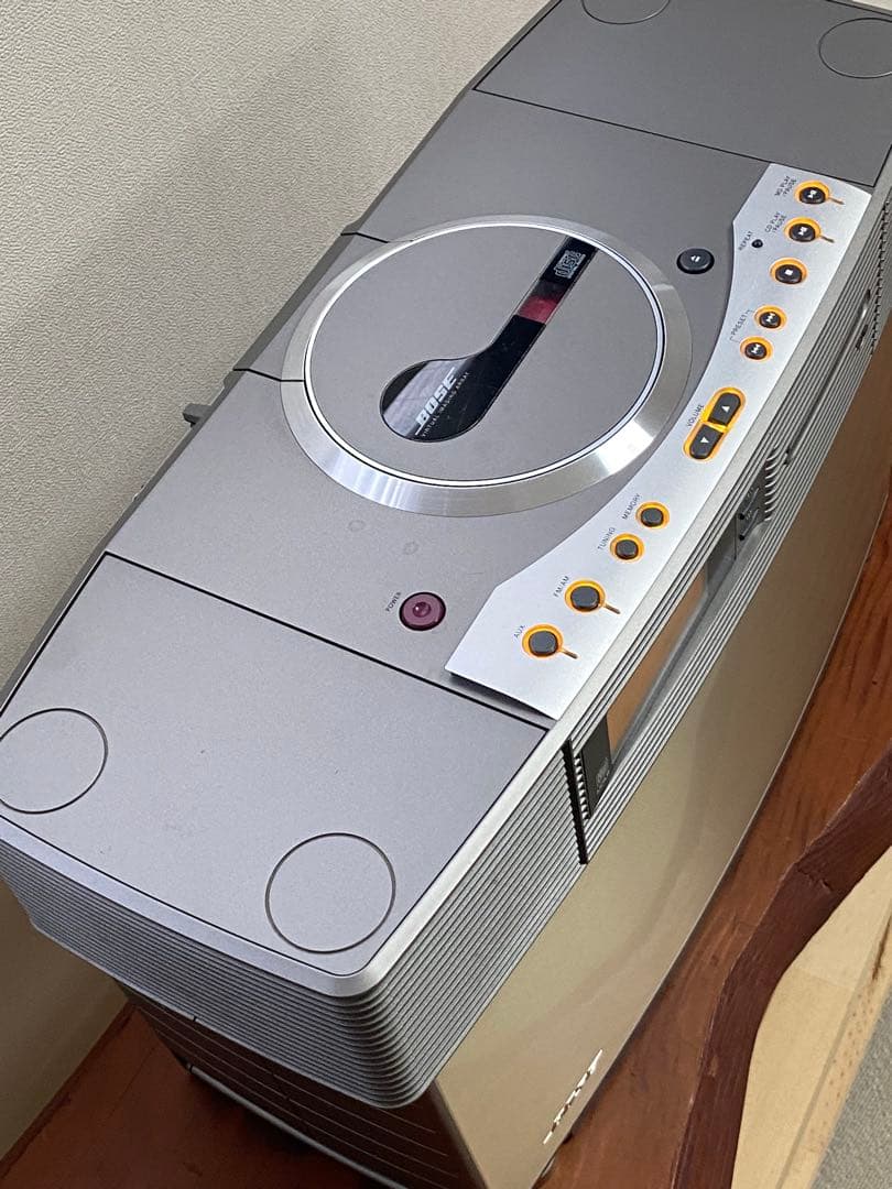 美品　BOSE VIA リモコンその他付属あり　CD MD 問題なし