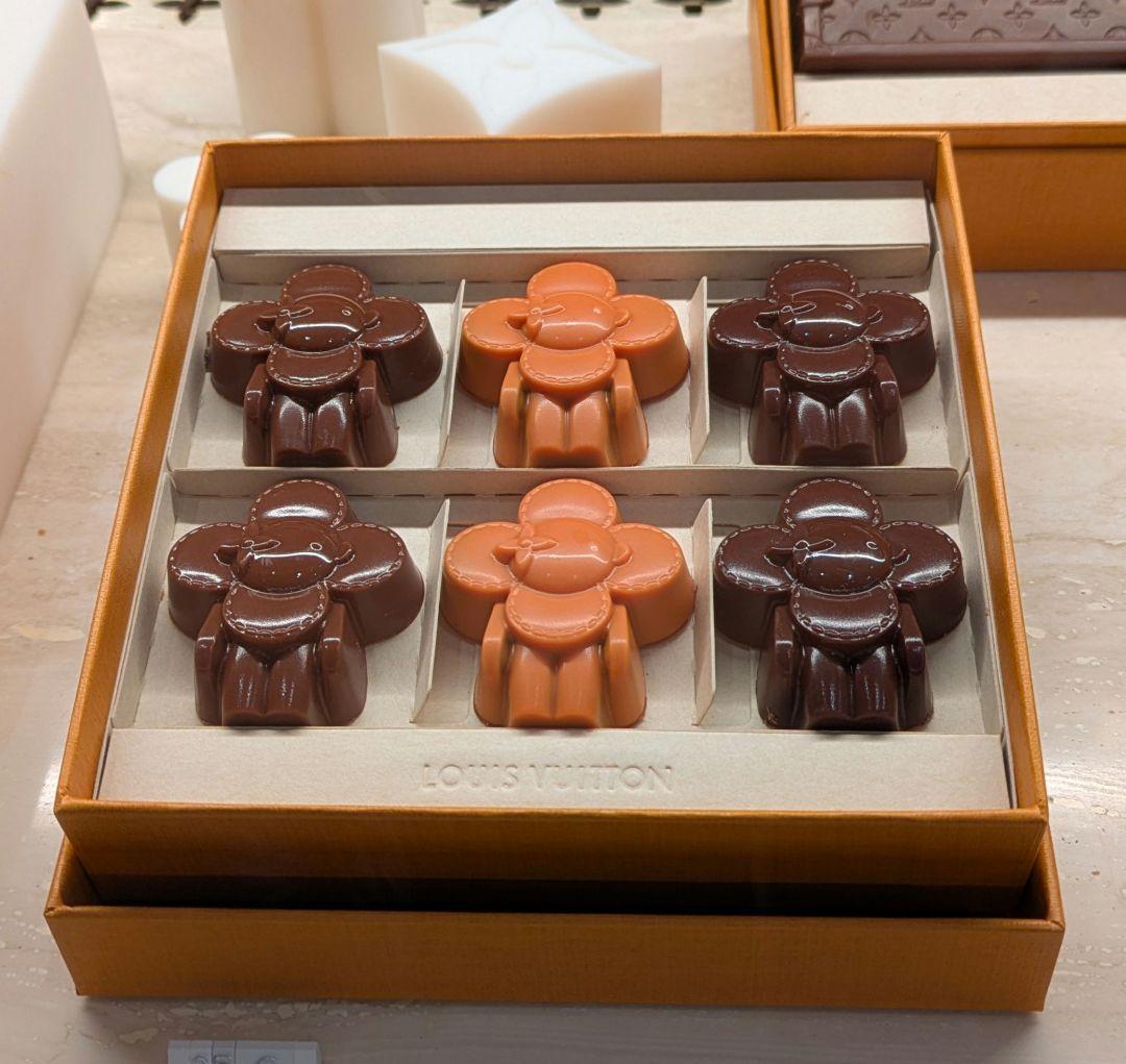 パリ限定 Louis Vuitton チョコレート ミニヴィヴィエンヌ
