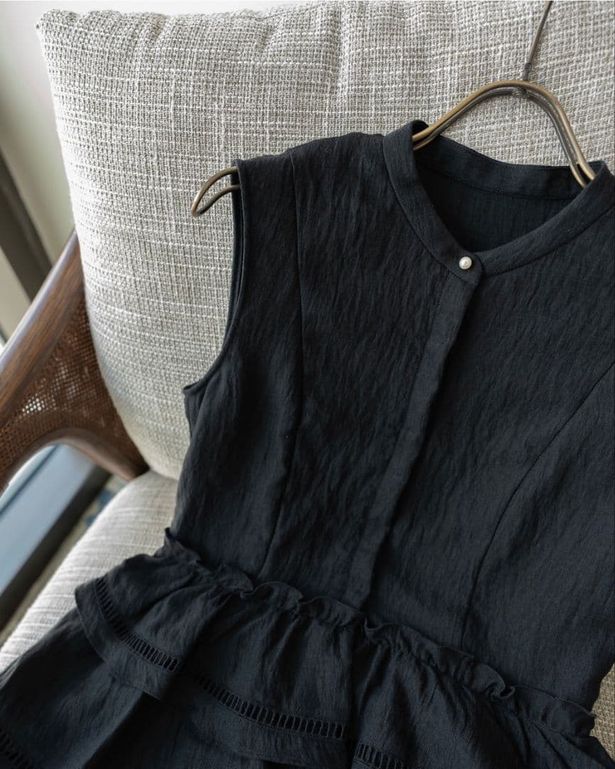 メゾンエシェル　リネンライクペプラムブラウス