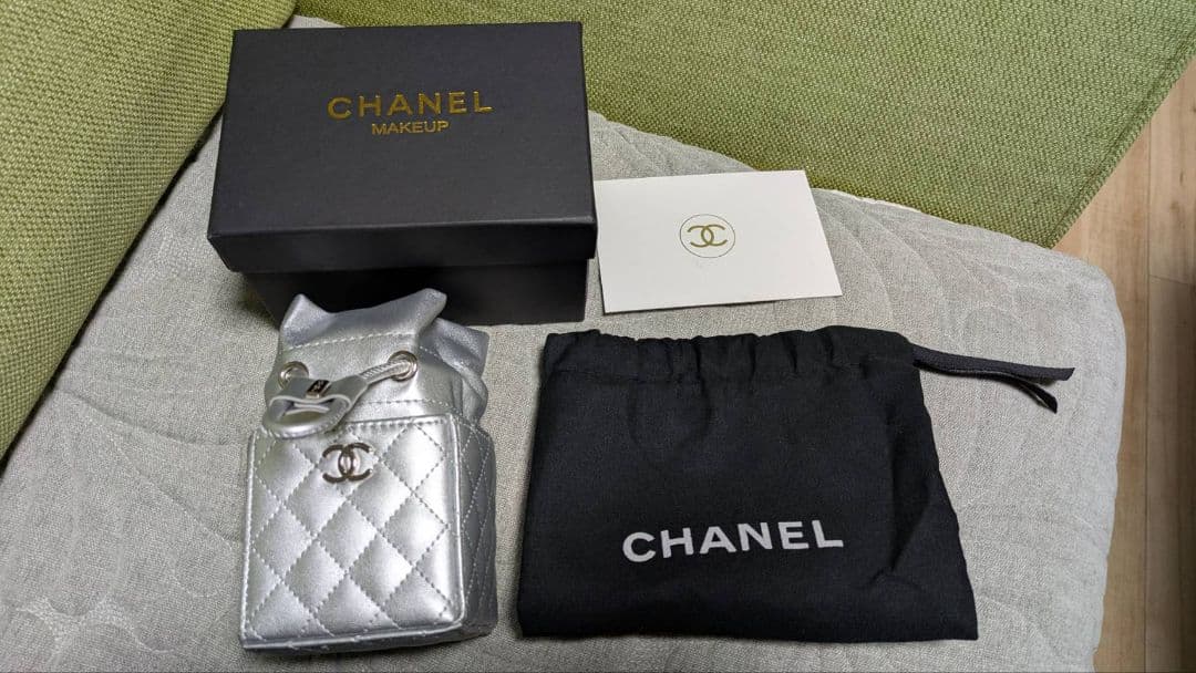 【cheeelさん専用】CHANELノベルティキルティングミニバニティー