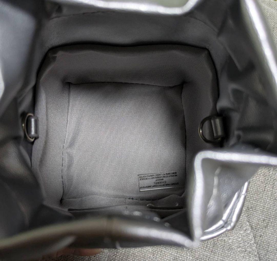 【cheeelさん専用】CHANELノベルティキルティングミニバニティー