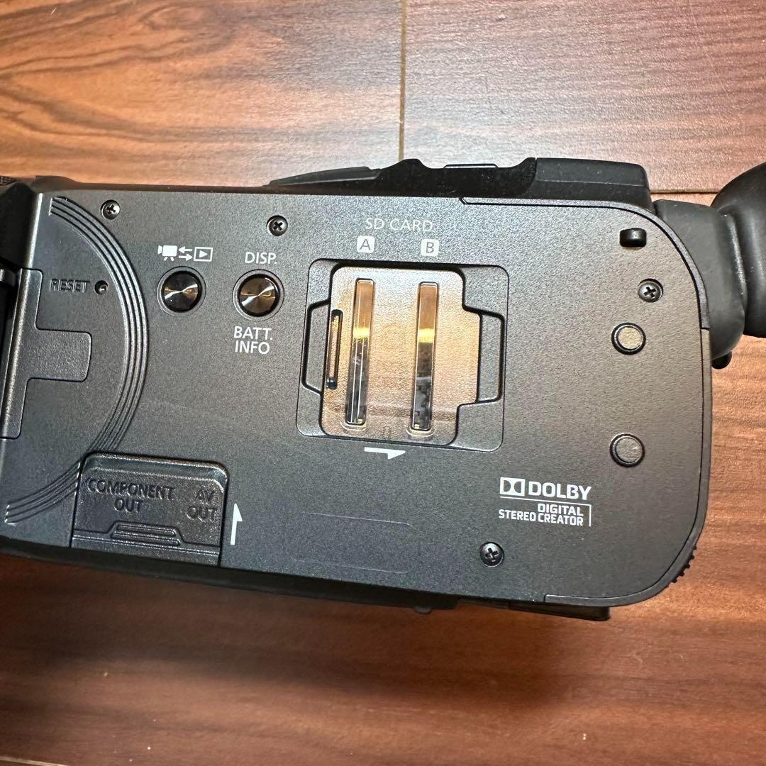 Canon IVIS フルハイビジョンビデオカメラ HF G20 2461