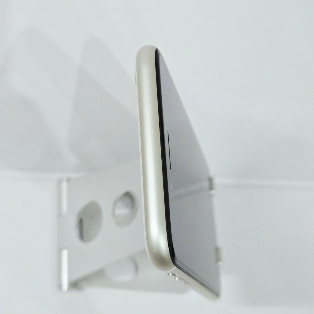 03 iPhoneSE 第三世代 スターライト SIMフリー 美品