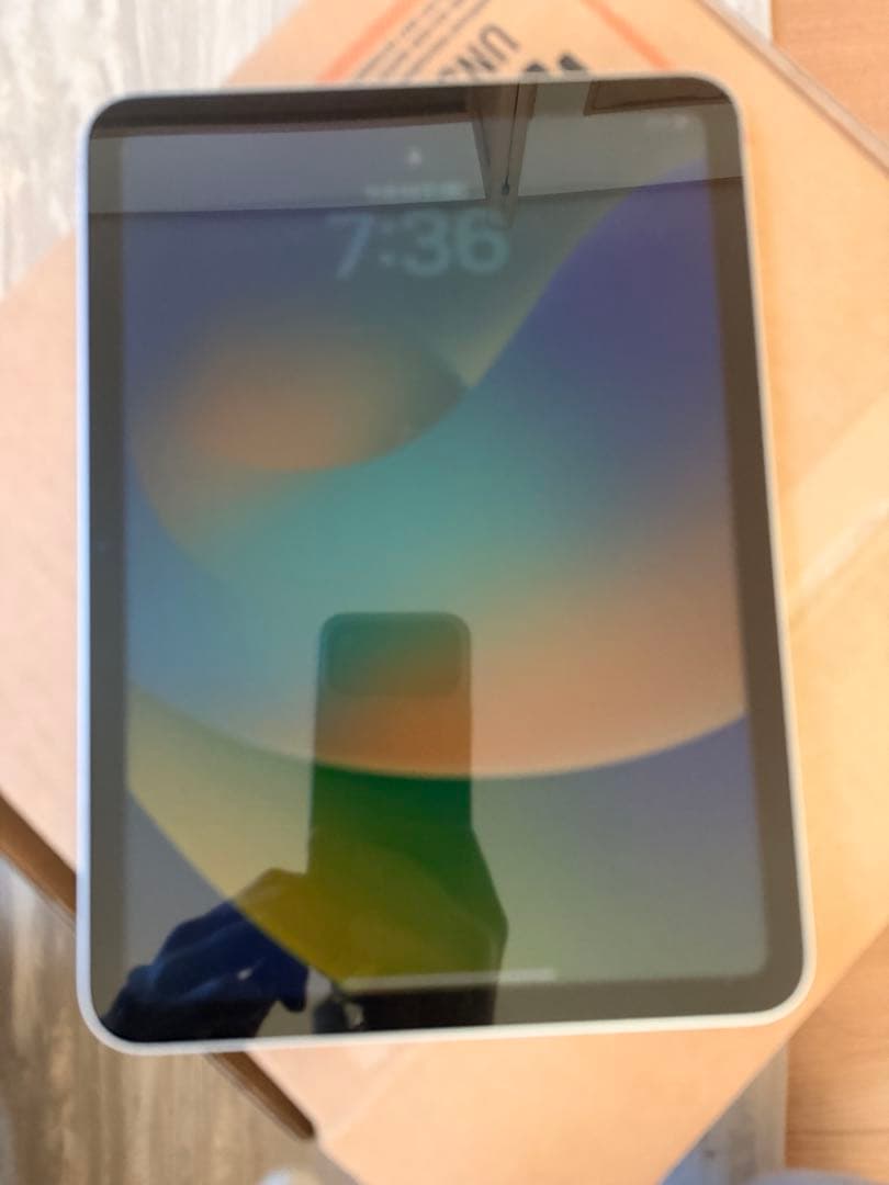 Apple iPad Wi-Fiモデル 10世代64GBシルバー 本体のみ